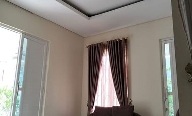 Disewakan Rumah Posisi Hook di Green Hills Full Furnished Siap Huni