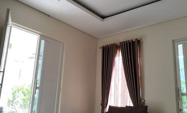 Disewakan Rumah Posisi Hook di Green Hills Full Furnished Siap Huni