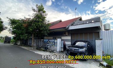 rumah type 200/250m2 di Graha puncak jl.p.m noor sei ulin