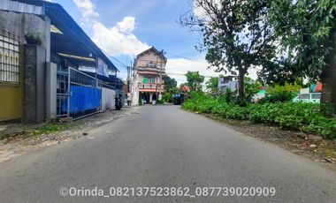 Rumah Ruang Usaha Jl Pogung Dekat Jl Monjali, Ringroad, UGM