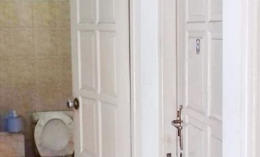 Rumah Ruang Usaha Jl Pogung Dekat Jl Monjali, Ringroad, UGM