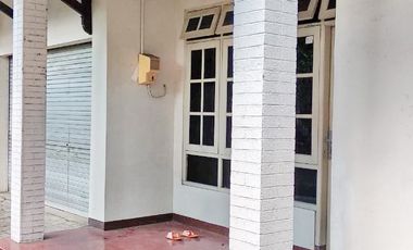 Rumah Ruang Usaha Jl Pogung Dekat Jl Monjali, Ringroad, UGM