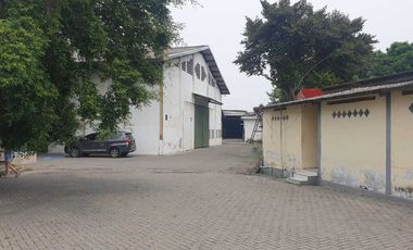 Gudan dan Ex Pabrik Raya Kepatihan, Gresik, Menganti