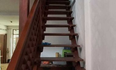 Rumah Bagus Siap Huni Tanah Luas Lokasi Kratonan Tengah Kota Solo