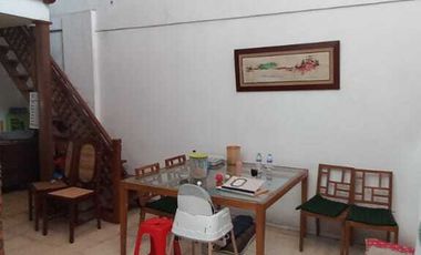 Rumah Bagus Siap Huni Tanah Luas Lokasi Kratonan Tengah Kota Solo