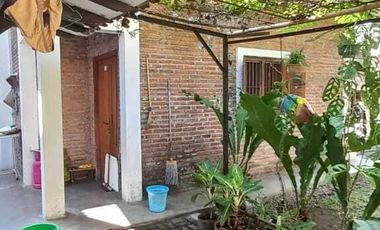 Rumah Bagus Siap Huni Tanah Luas Lokasi Kratonan Tengah Kota Solo