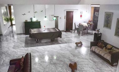 Jual Rumah Posisi Hook Hadap Barat Laut di Green Jakarta Barat