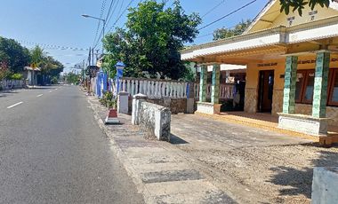 BU Banting Harga Di jual Rumah Strategis Pinggir jalan di Kota Blitar
