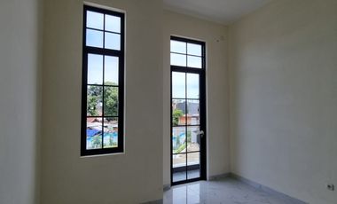 CENDRAWASIH MANSION RUMAH TENGAH KOTA MAKASSAR