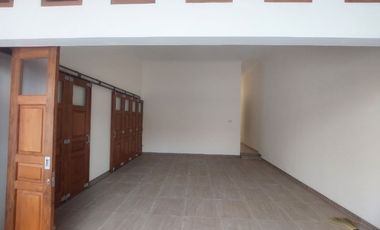 Rumah Mewah Baru Gress Lingkungan Aman Nyaman di Sumber Solo
