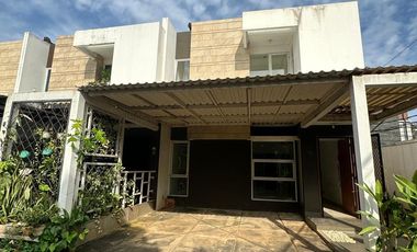 Rumah HOOK Disewakan di Cluster Exsclusive Allura Caman Bekasi