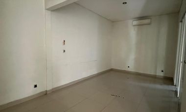 Rumah HOOK Disewakan di Cluster Exsclusive Allura Caman Bekasi