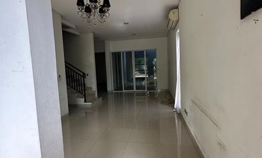 Rumah HOOK Disewakan di Cluster Exsclusive Allura Caman Bekasi