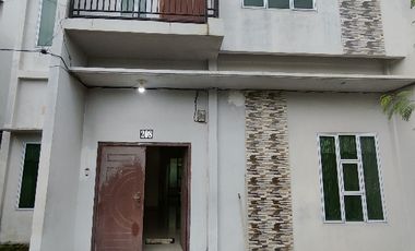Rumah 2 lantai sewa Pekanbaru