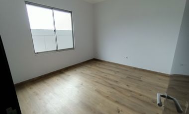 Disewakan Rumah Golf Island PIK Pantai Indah Kapuk Jakarta Utara 8x15