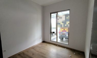 Disewakan Rumah Golf Island PIK Pantai Indah Kapuk Jakarta Utara 8x15