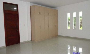 DISEWAKAN RUMAH CANTIK (Siap Huni)  POOL  JL KEMANG SELATAN RAYA  JAKA