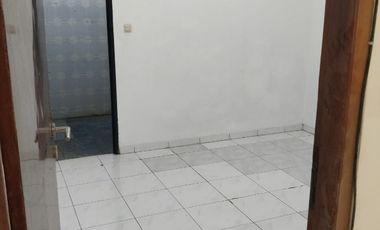 Disewakan Rumah Bagus Siap Huni di Pulo asem