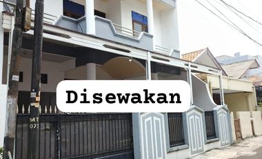 Disewakan Rumah Bagus Siap Huni di Pulo asem