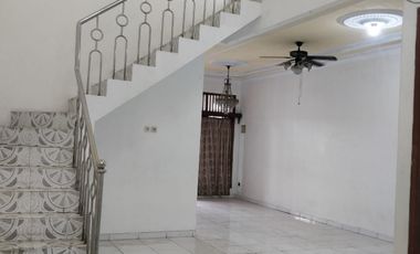 Disewakan Rumah Bagus Siap Huni di Pulo asem