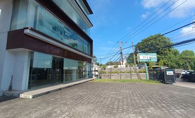 showroom, gudang dan kantor di by pass ngurah rai dekat kuta