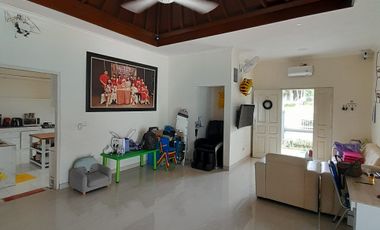 JUAL VILLA DALAM KOMPLEKS DI NUSA DUA FULLY FURNISHED