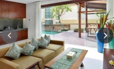 villa manajemen hotel,rivate pool,2 kamar besar,furnished dekat pantai