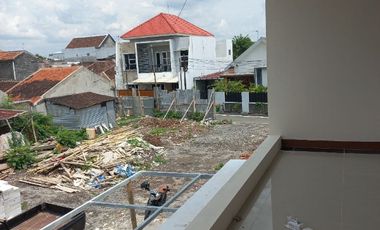 Rumah Cluster Nusukan Solo Kota Lokasi Dekat Jalan Raya (EL)
