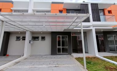 Disewakan Rumah PIK 2 Ukuran 8x12,5 Pantai Indah Kapuk Jakarta Utara