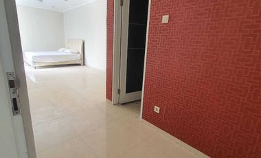 Rumah Tatar Jingga di Kota Baru Parahyangan