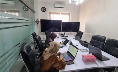 Gedung Megah 5 Lantai MURAH di Jalan Utama Ciputat, Tangerang