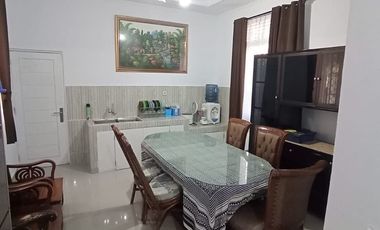 Dijual Villa Murah dan Luas, Cantik Siap Huni di Cipanas Puncak Jawa Barat