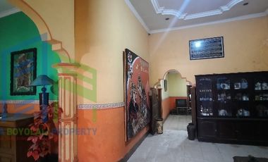 Rumah strategis pinggir jalan utama dekat pasar simo Boyolali