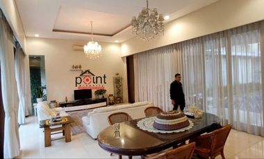 Rumah mewah luas strategis sumber Banjarsari solo