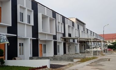 Rumah 2 lantai di tengah kota jalan riau