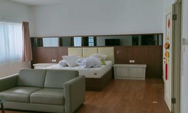 Disewakan Rumah Furnished Crown Golf Pantai Indah Kapuk Jakarta Utara