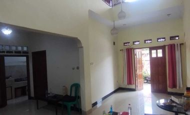 Dijual  Rumah Nyaman 2 Lantai Komplek Margaasih Permai