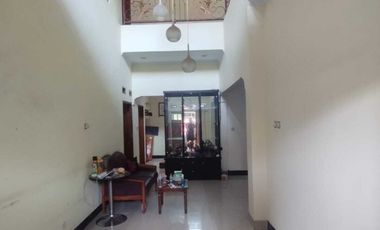 Dijual  Rumah Nyaman 2 Lantai Komplek Margaasih Permai