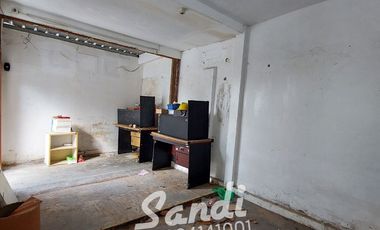 Ruang Usaha Kantor Bekas Pabrik Kosmetik dekat Pasar Lempuyangan