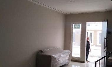 Rumah 2 Lantai Lokasi Strategi di Rappocini, Makassar