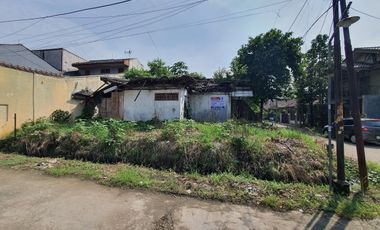 Di Jual Murah. Rumah Villa Nusa Indah ( di hitung tanah saja ) Hoek