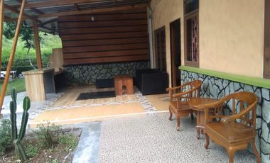 Dijual Villa Lokasi Strategis di Ciater Subang Jawa Barat