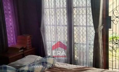 Rumah di Karangpawitan, di Tengah Kota Karawang, Harga Nego