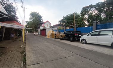 Dijual Toko Matrial Luas dan Strategis di Lokasi Padat Penduduk.