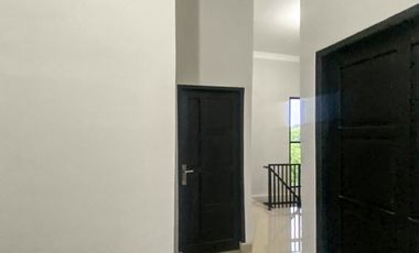 Dijual Rumah Demang Lebar Daun Palembang, Townhouse Cantik di Macan Ku