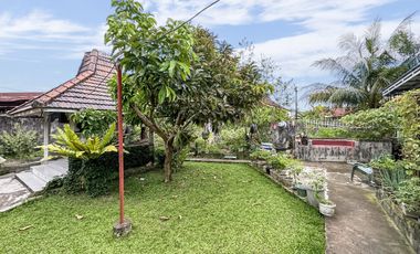 Dijual Rumah Palembang - Hunian Asri dengan Halaman Luas Tengah Kota