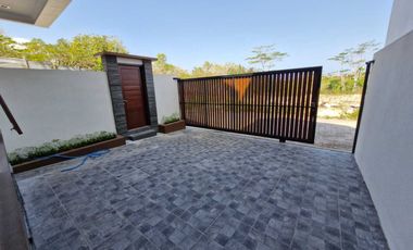 DIJUAL VILLA MODERN MURAH DALAM KOMPLEKS NUSA DUA