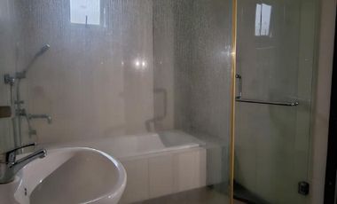 Disewakan Rumah 220m² Palm Spring JGC