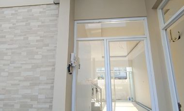 Rumah Premium gentan solo suasana Desa SHM ready