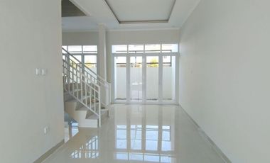 Rumah Premium gentan solo suasana Desa SHM ready